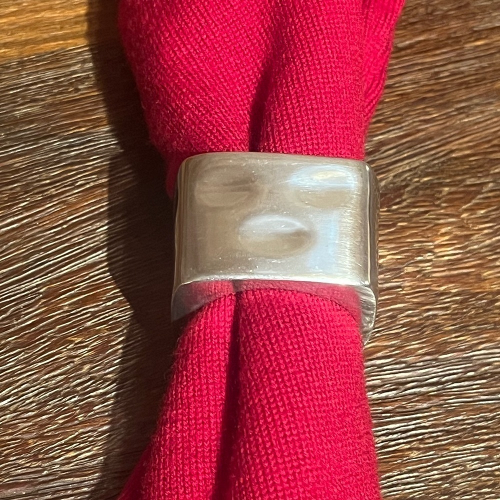 Set of 4 Modern Hammered Heavy Square Silver / Aluminum Napkin Rings Holders